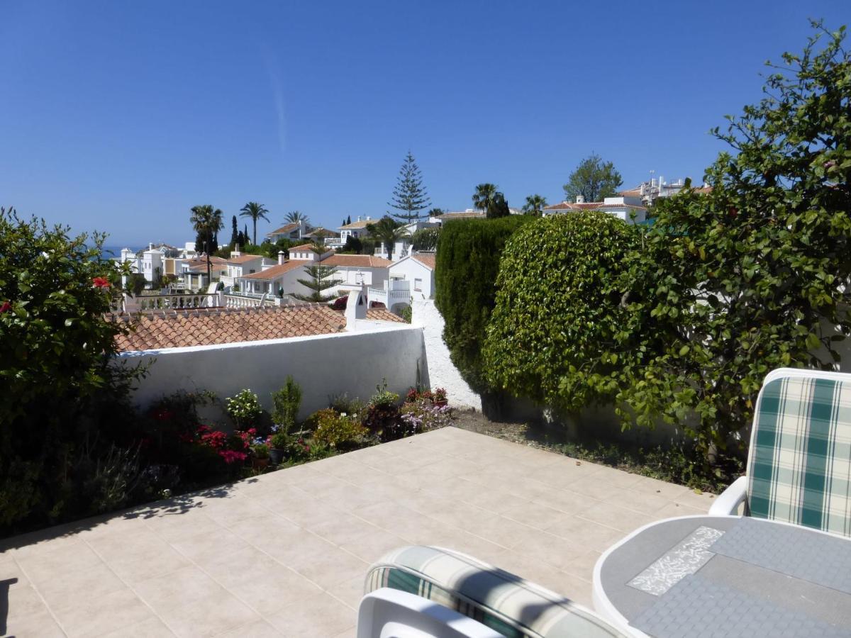 Villa Pueblo Chimenea Nerja Exterior foto